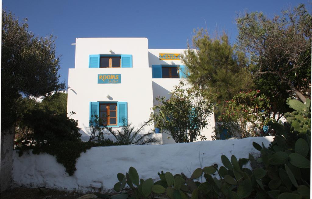 Meltemi Studios And Apartments Logaras Eksteriør bilde